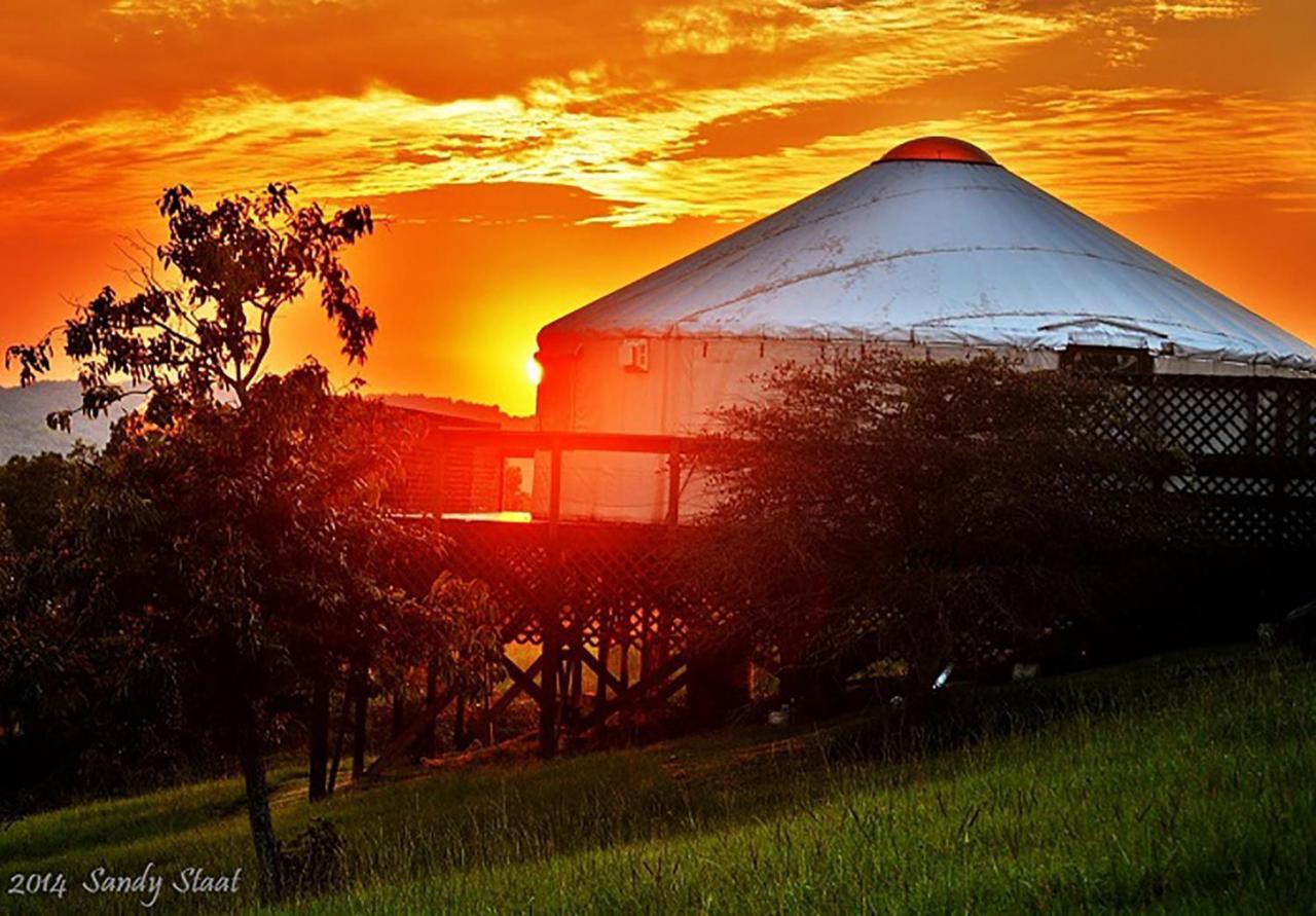 Stonewind Retreat Villa Chester Bagian luar foto