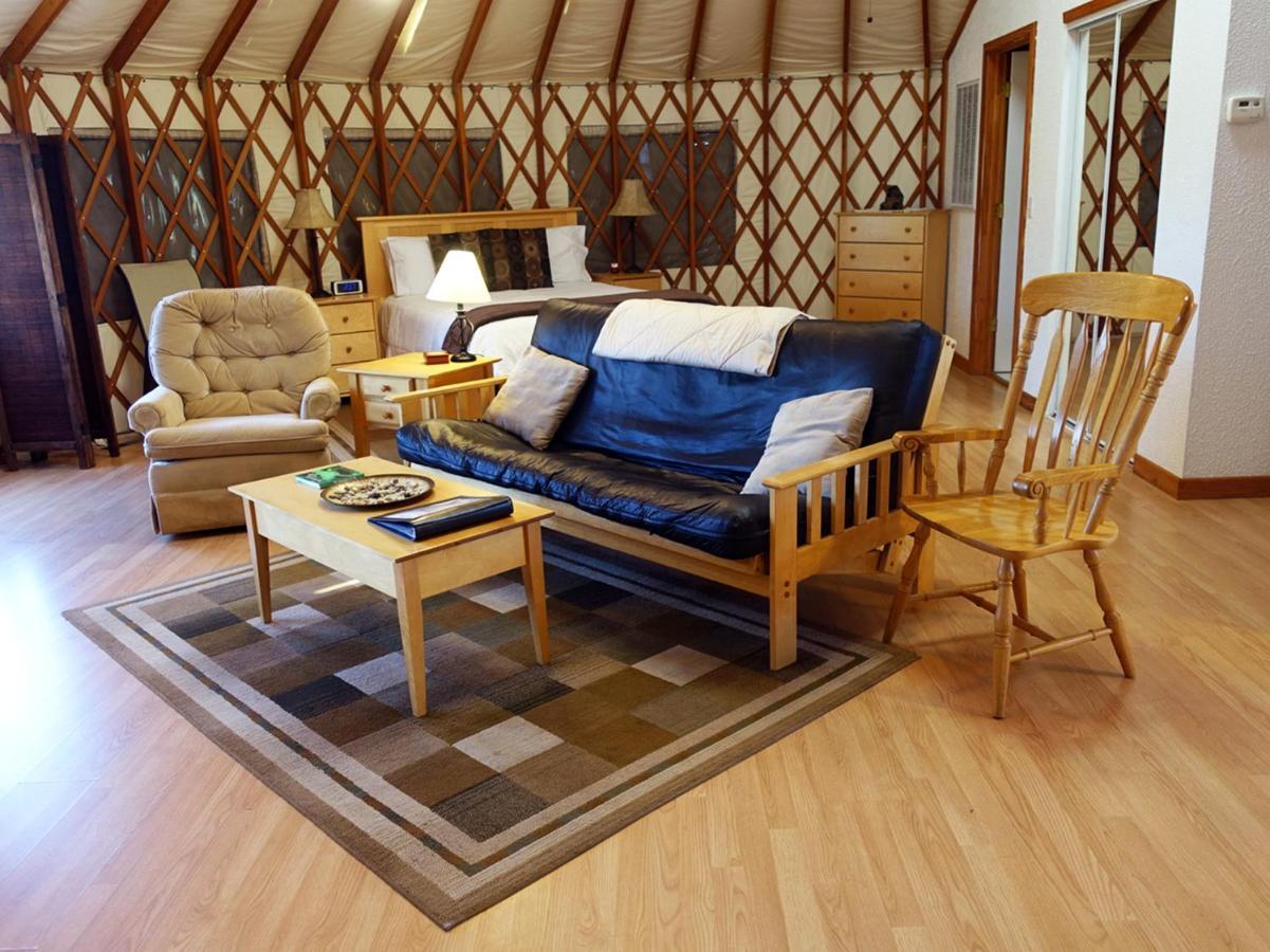 Stonewind Retreat Villa Chester Bagian luar foto