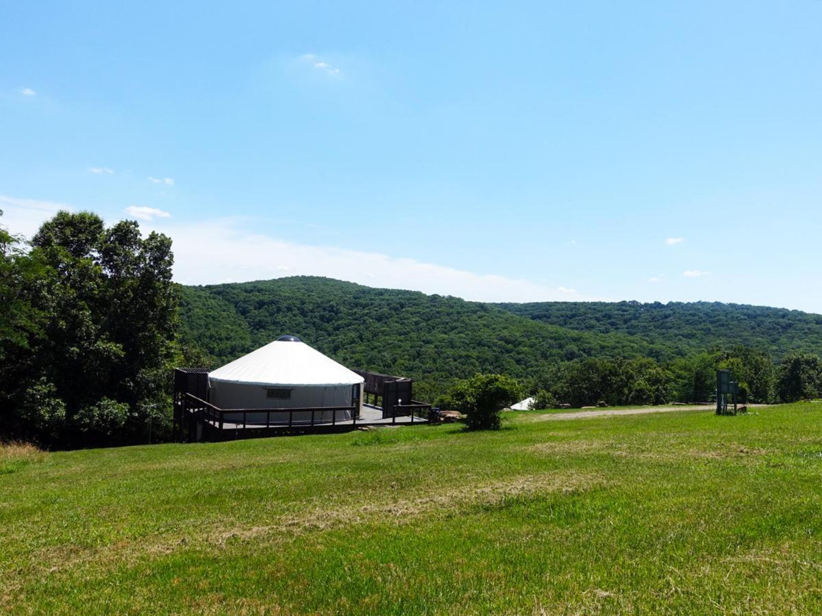 Stonewind Retreat Villa Chester Bagian luar foto