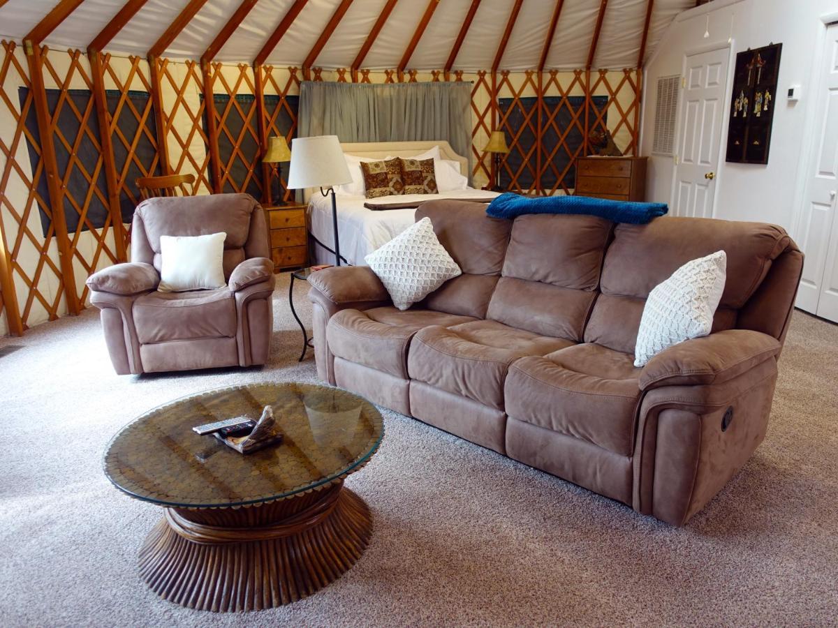 Stonewind Retreat Villa Chester Bagian luar foto